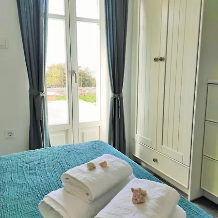 The Old Barn, Paros Casa de Férias Naousa