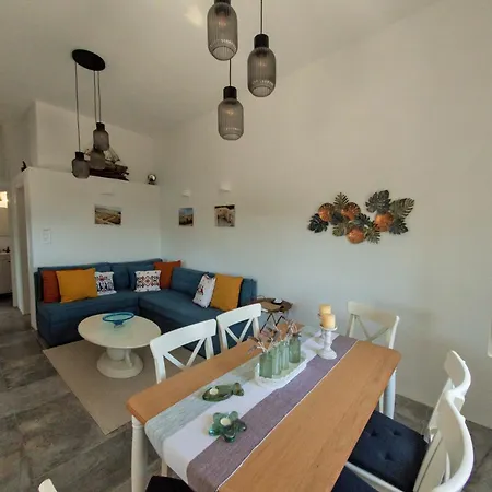 The Old Barn, Paros * Naousa