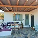 The Old Barn, Paros