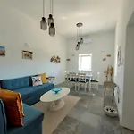 The Old Barn, Paros