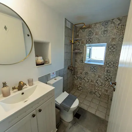 The Old Barn, Paros * Naousa